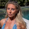 Порнозвезда Бонни Блю выгнала двух мужчин из тысячи во время 12-часового секс-марафона