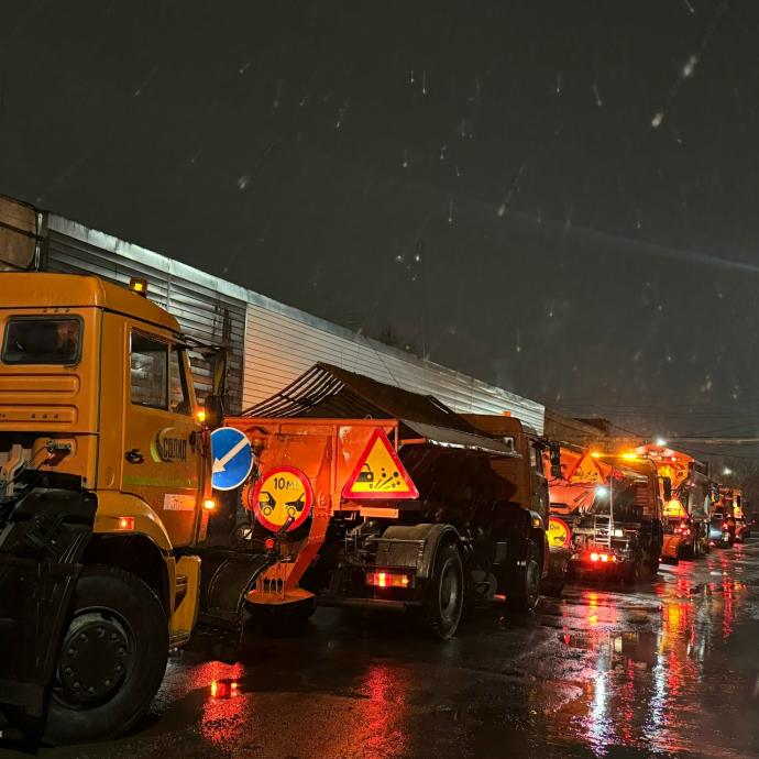 Новгородский «Солид» начал патрулировать дороги круглые сутки из-за похолодания Новгородский «Солид» начал патрулировать дороги круглые сутки из-за похолодания