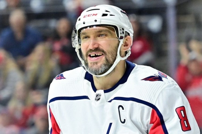 Представитель Овечкина — о 900-м голе хоккеиста: "Блестящее достижение, Саша к нему долго шёл" Представитель Овечкина — о 900-м голе хоккеиста: "Блестящее достижение, Саша к нему долго шёл"