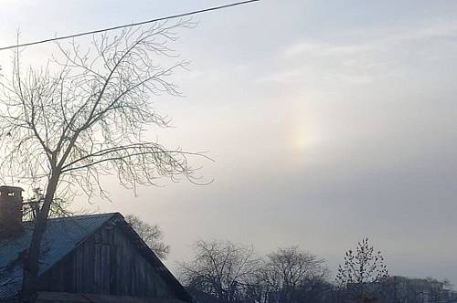 В Благовещенске заметили неполное «ушастое» солнце