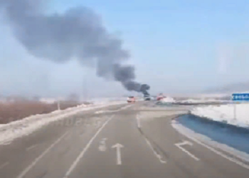 В Приамурье на федеральной трассе загорелся КамАЗ В Приамурье на федеральной трассе загорелся КамАЗ