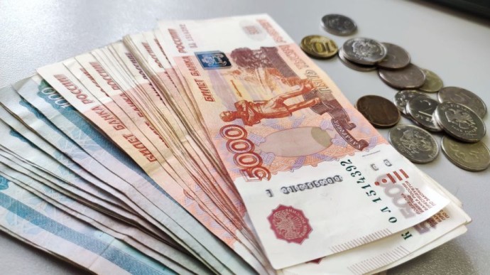 Почему в январе лучше забрать деньги с накопительных счетов