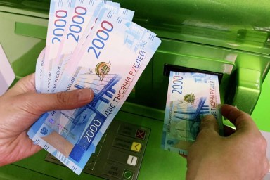 Большинство россиян погрязли в кредитных долгах