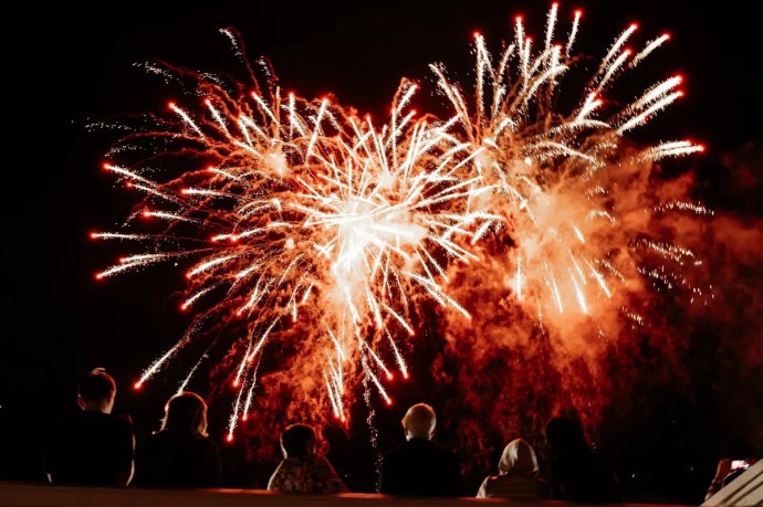 Нижегородцам ограничили использование салютов в новогодние праздники