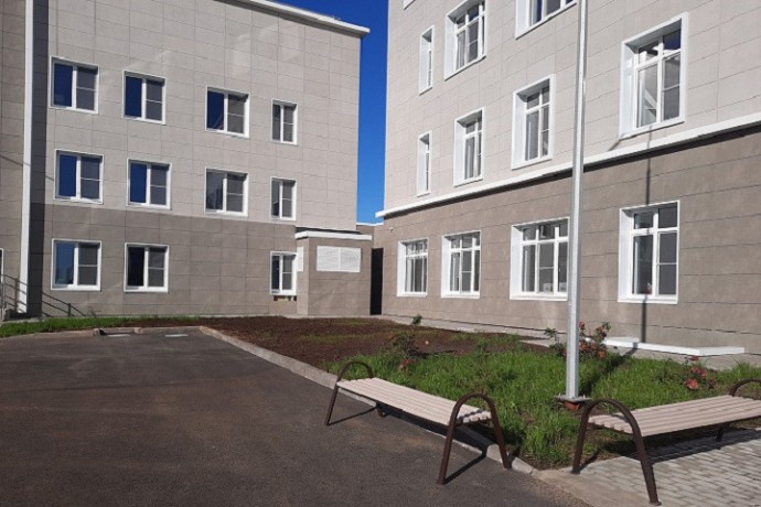 Школу на проспекте Строителей в Кирове начали лицензировать