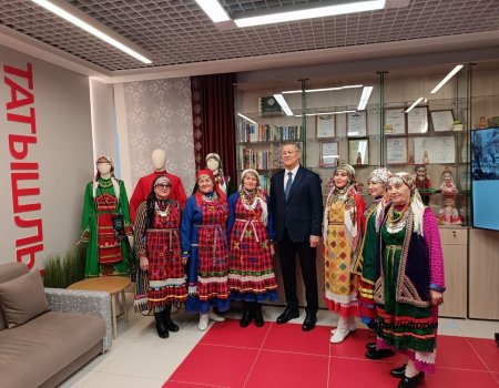 Удмуртский ИКЦ выполняет важную миссию - Радий Хабиров