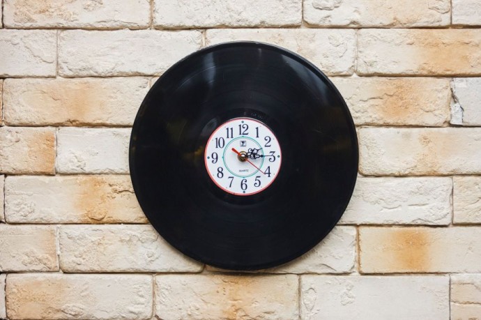 В поисках аналогового мира: виниловый бум не связан с музыкой