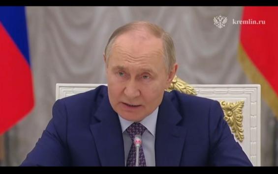 Путин: Донбасс и Новороссия должны к 2030 году выйти на общероссийский уровень по качеству жизни