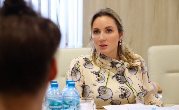 Мария Львова-Белова встретилась с новгородскими родителями