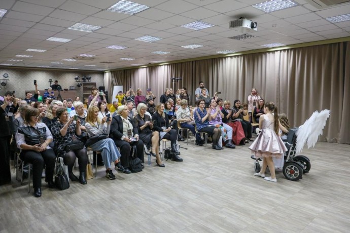 В рамках Всероссийской конференции специалистов инклюзивных творческих лабораторий прошли театральные постановки, мастер-классы и творческие встречи В рамках Всероссийской конференции специалистов инклюзивных творческих лабораторий прошли театральные постановки, мастер-классы и творческие встречи