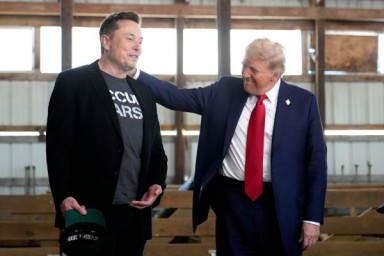 Трамп заявил, что с грустью наблюдает, как Маск «слетает с катушек»