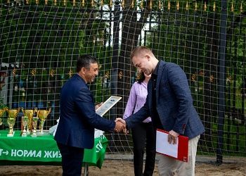 Турнир по пляжному волейболу с участием ветеранов СВО прошел в Благовещенске