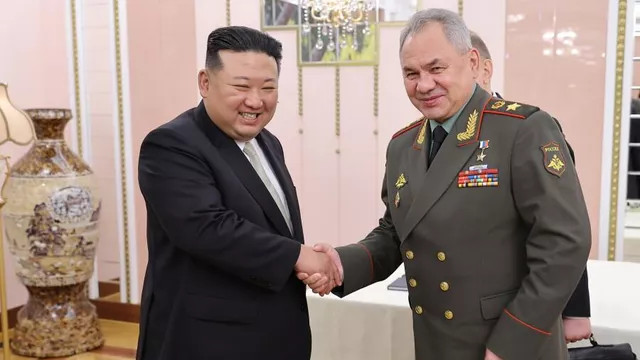 Ким Чен Ын пообещал безусловную поддержку России в ситуации на Украине