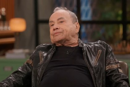 Сыгравший дядю Али в «Клоне» 93-летний актер захотел увеличить пенис