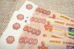 "Директор театра" уговорил сотрудницу "обезопасить" почти 2 миллиона