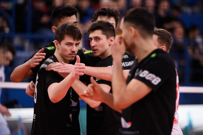 Сергей Тетюхин: «Даже если тяжко внутри, команде надо хорошо себя чувствовать на площадке» Сергей Тетюхин: «Даже если тяжко внутри, команде надо хорошо себя чувствовать на площадке»