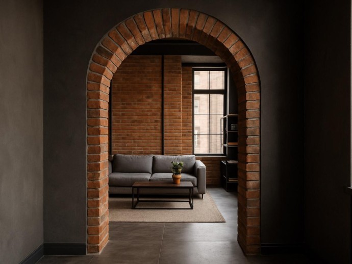 Зеркальные вставки по периметру проёма создают эффект расширения пространства