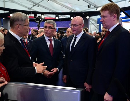 Радий Хабиров представил спортивные достижения Башкирии на форуме в Самаре Радий Хабиров представил спортивные достижения Башкирии на форуме в Самаре