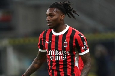 "Милан" обыграл "Лацио" и поднялся на первое место в чемпионате Италии