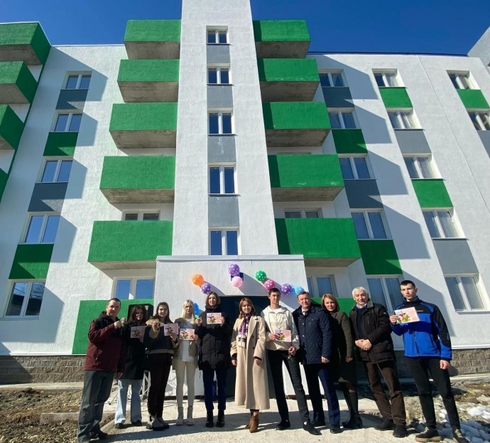 В башкирском Благовещенске сироты получили жильё