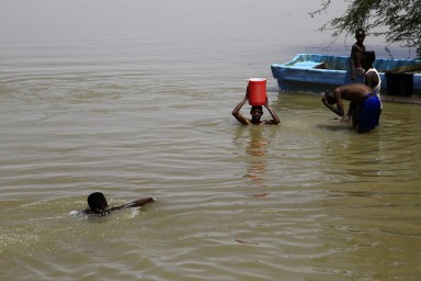 Оползень похоронил под собой целую деревню