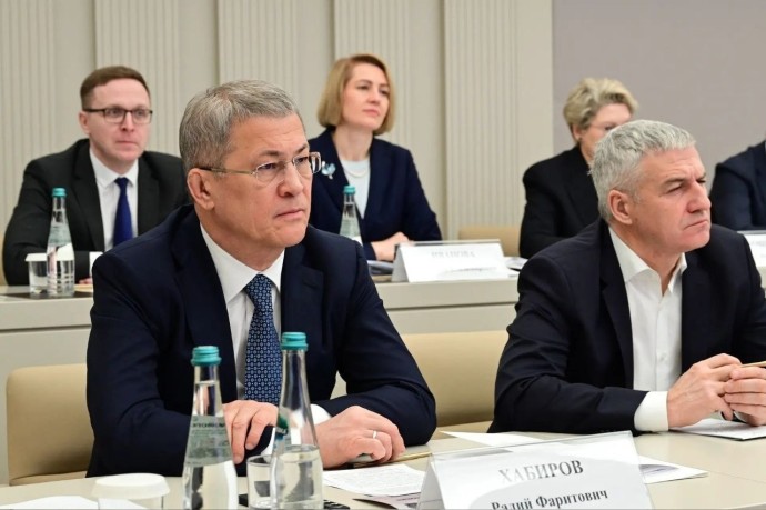 Радий Хабиров рассказал, где работает