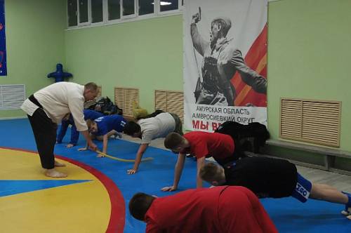 Приамурье и Амвросиевка проведут совместные соревнования по футболу, самбо и боксу