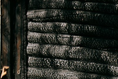 В Пензенской области из-за неосторожного обращения с огнем сгорел дом