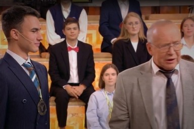 Путь к МГИМО: котовский школьник покорил четвертьфинал телеигры «Умницы и умники»