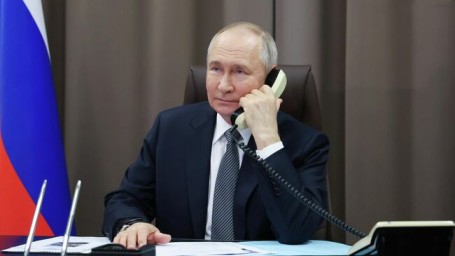 Путин сообщил, что провел телефонный разговор с Аксеновым