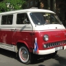 Дизайнер Светлана Мирзоян создала образ РАФ-977 в 1950-х годах