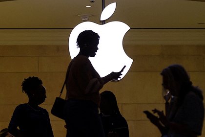С Apple потребовали миллиард долларов за замедление iPhone
