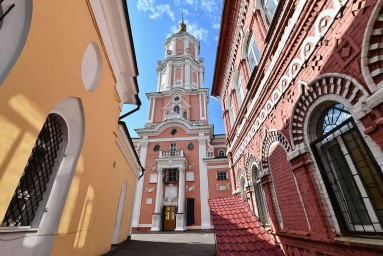 Новый выпуск «Большой викторины» посвятили узнаваемым башням Москвы