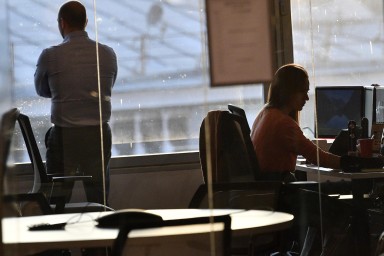 Rambler&Co: только 22% россиян регулярно получают премии на работе
