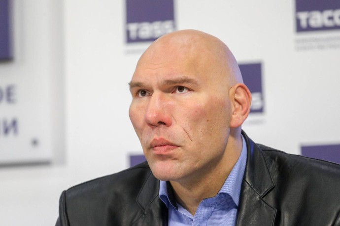 Валуев кратко отреагировал на решение сборной Украины по водному поло отказаться от матча со сборной России