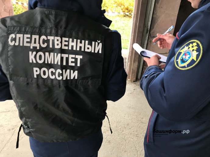 В Уфе под окнами жилого дома нашли тело пенсионерки В Уфе под окнами жилого дома нашли тело пенсионерки