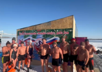 В Благовещенске провели турнир по зимнему троеборью и чемпионат по плаванию