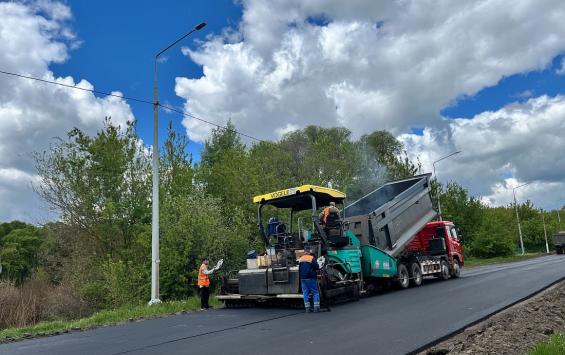 В Дмитриевском районе продолжается ремонт дороги Фатеж — Дмитриев по нацпроекту «Инфраструктура для жизни»