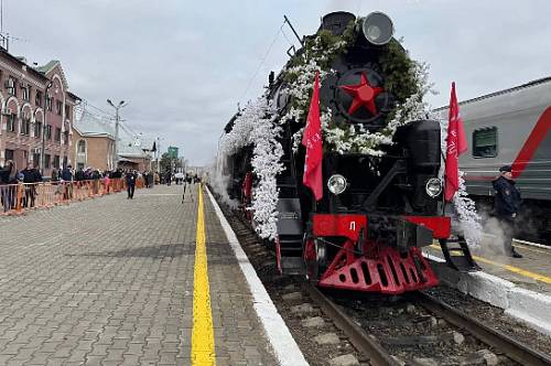 Благовещенск 1 мая встречает ретропоезд «Победа»