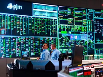 Крупные компании под влиянием администрации США инвестируют в ИИ-инфраструктуру до $100 млрд