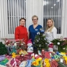 В Курске волонтеры передали новогодние вязаные наборы для малышей перинатального центра