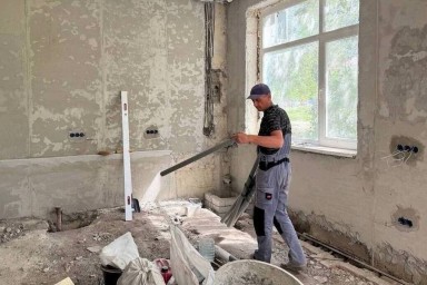 Калужские строители восстанавливают больницу в Первомайске