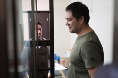 Главред Telegram-канала Baza Глеб Трифонов арестован на два месяца