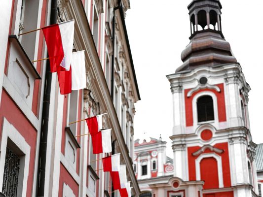 В Польше наметилось значительное снижение уровня доверия к руководству страны В Польше наметилось значительное снижение уровня доверия к руководству страны