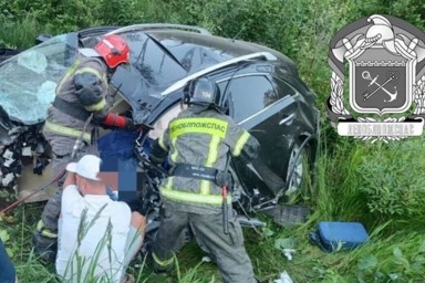 Во Всеволожском районе столкнулись трактор и две иномарки