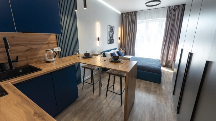 В Петербурге сборщики мебели получают до 280 тыс. рублей в месяц