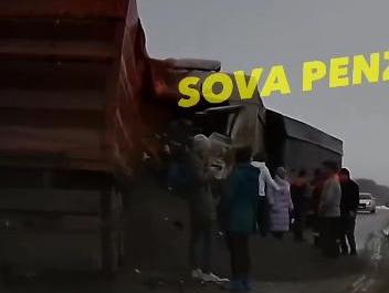 Серьезное ДТП в Пензенской области: разбились два грузовика Серьезное ДТП в Пензенской области: разбились два грузовика