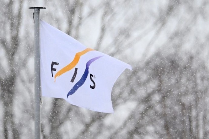 FIS выдала нейтральный статус пяти российским спортсменам FIS выдала нейтральный статус пяти российским спортсменам
