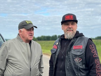 Костромской губернатор вспомнил молодость на открытии «Моторалли путь Сусанина — 2025»