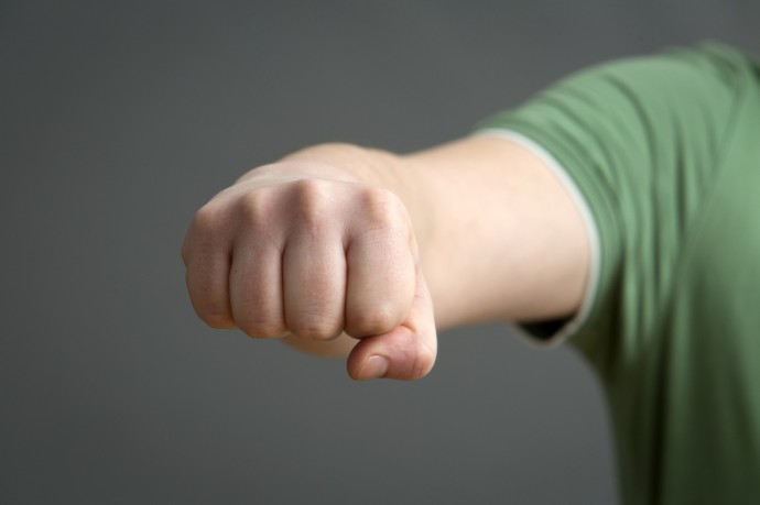 «На фронт, мразь»: в Польше устроили самосуд над украинскими школьниками